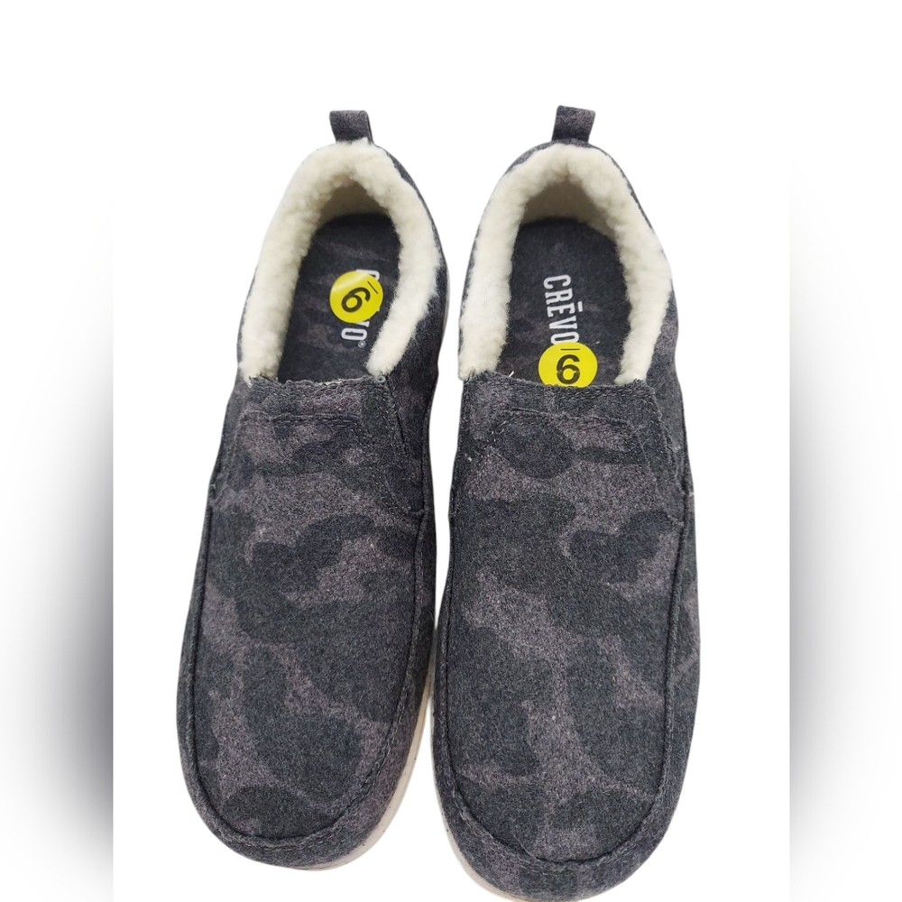 Crevo Gray Camouflage Slip-On Shoes Men's Size 9 NWOT